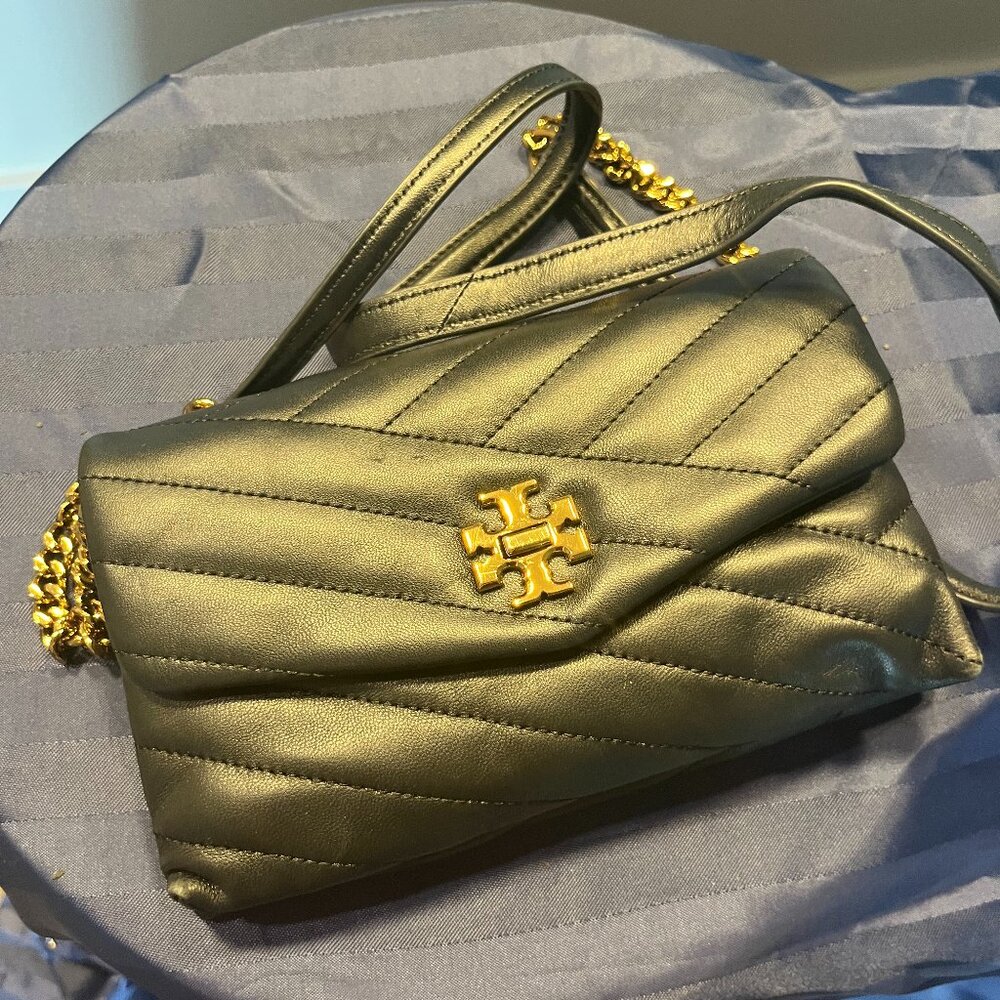 TORY BURCH SMALL KIRA CHEVRON CONVERTIBLE SHOULDER BAG